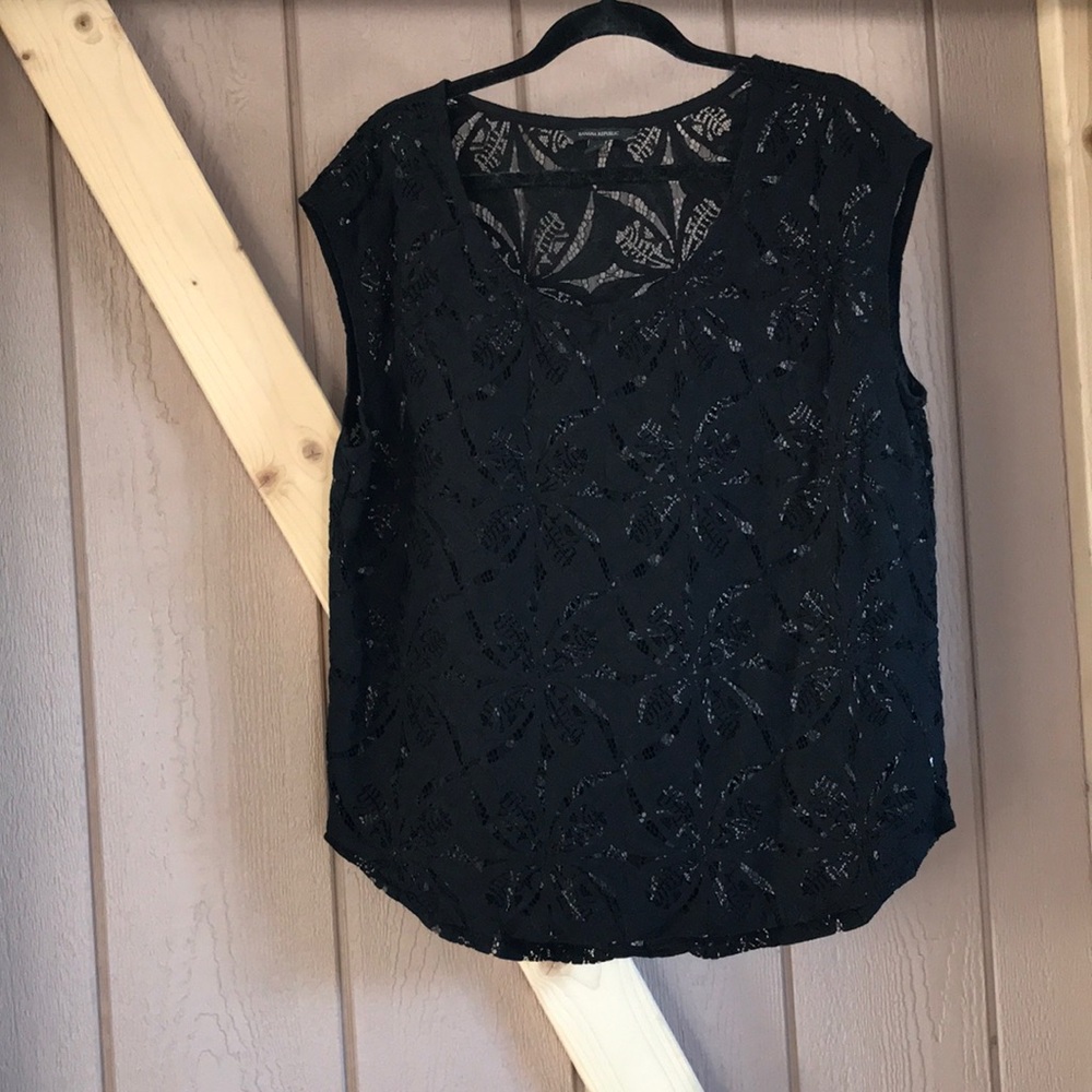 Black shirt